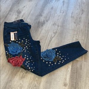 Embellished, floral embroidered stretch jeans